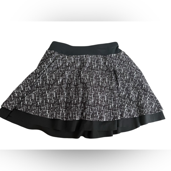 NWT Calia by Carrie Underwood Women’s Double Mesh Shorts in Cross Thatch Black M - Picture 2 of 6